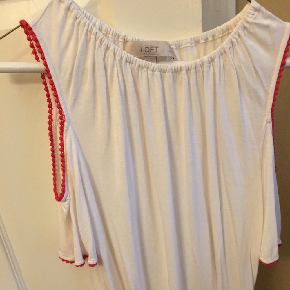 Like new LOFT off the shoulder top Small Petite
